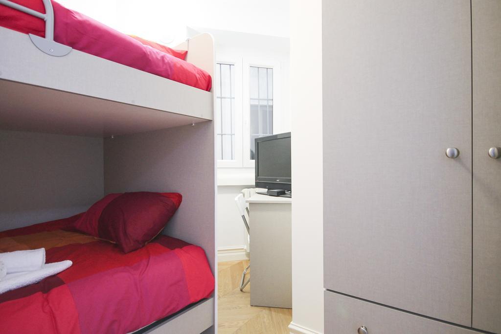Marvel Apartment Милано Екстериор снимка